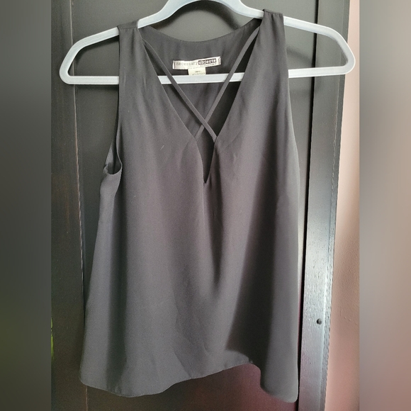 Black swing criss cross tank, like new, sz Small - Picture 1 of 2